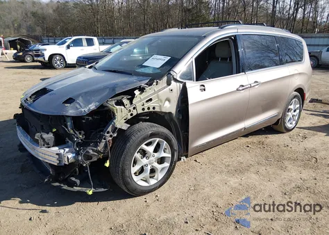 2017 Chrysler Pacifica Touring-L из США, поврежденный, VIN 2C4RC1BG3HR535954